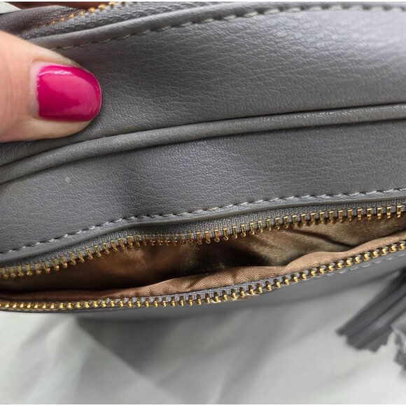 Iman Clutch Crossbody Frost Grey Bag With Tassel & Gold Accents With Tags - Picture 6 of 11